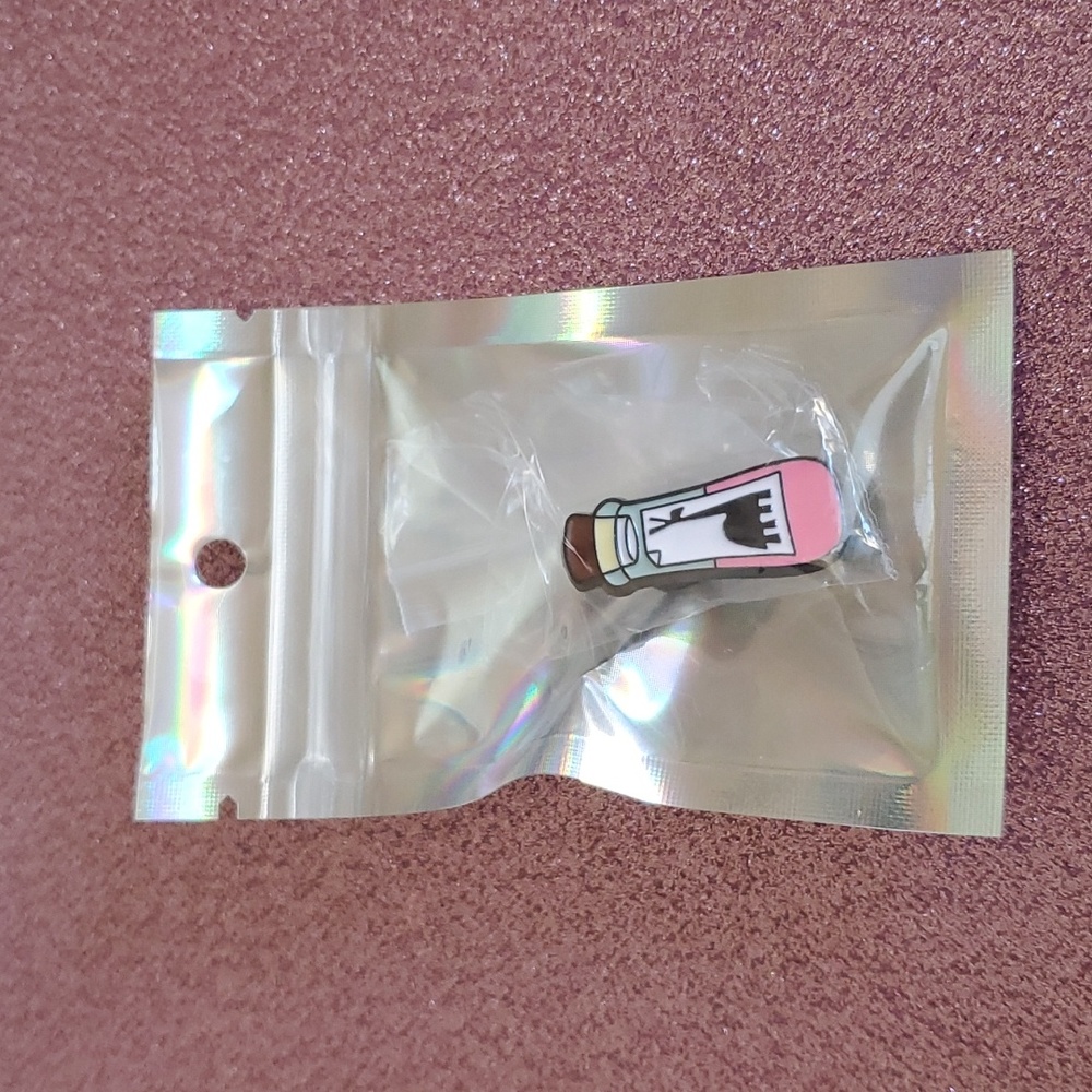 NEW Disney Kuzco’s Llama Poison Vial- Emperors New Groove Enamel Pin - Picture 6 of 6